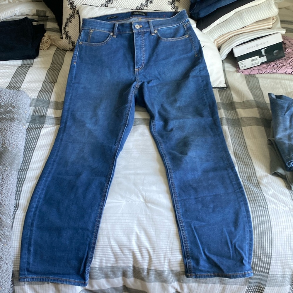 Talbots size 8, slim ankle, curvy, fit, flawless, five pocket jean